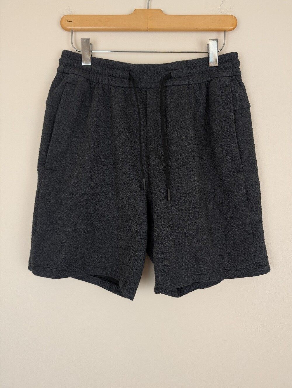 Lululemon Textured Double-Knit Cotton Short 7" - Dark Grey - size Small